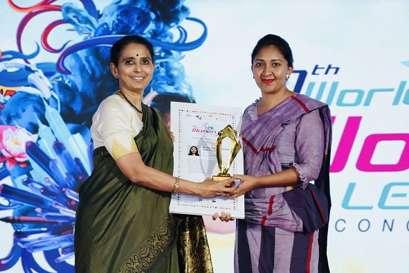 Dr. Kalpana Ambepitiya, Senior Lecturer from the Department of Management and Finance was awarded with the citation ” Pioneering Women Leader”